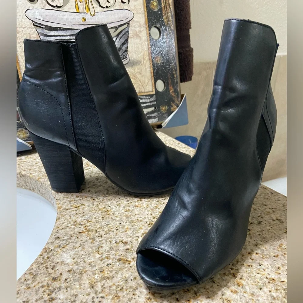 Chinese Laundry 3 Inch Black Heel shoe‎ With Open Toe